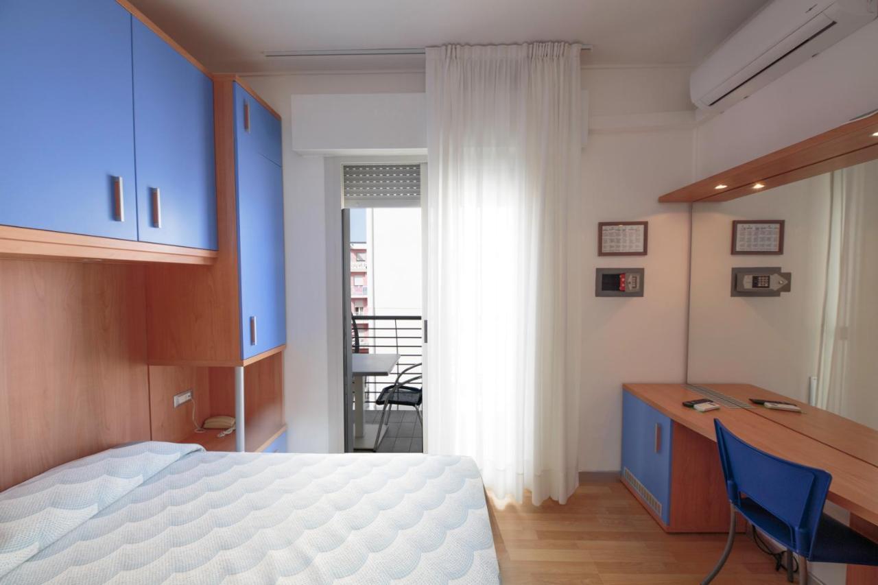 Hotel Riviera Каорле Экстерьер фото