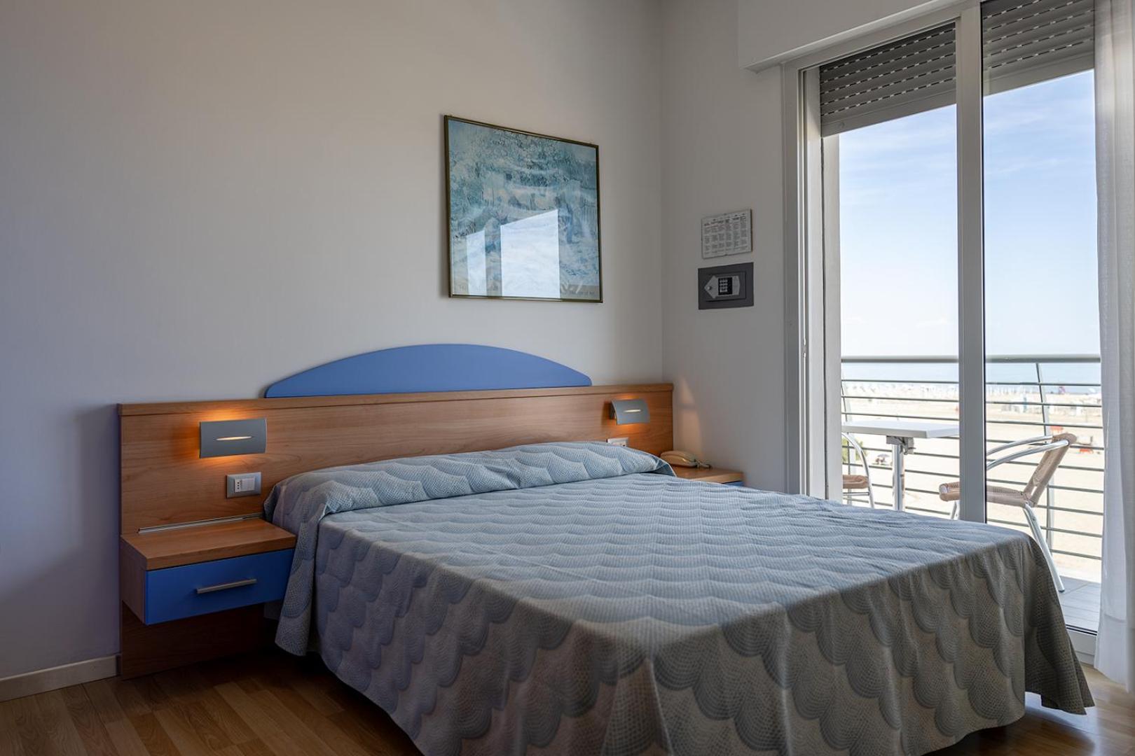Hotel Riviera Каорле Экстерьер фото