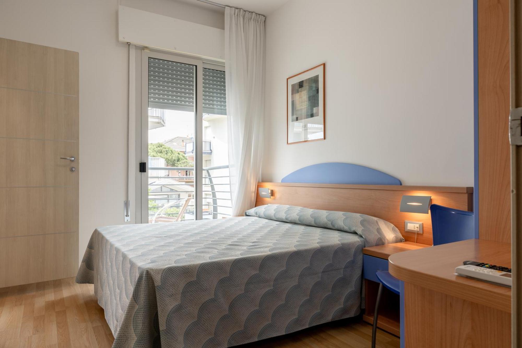 Hotel Riviera Каорле Экстерьер фото