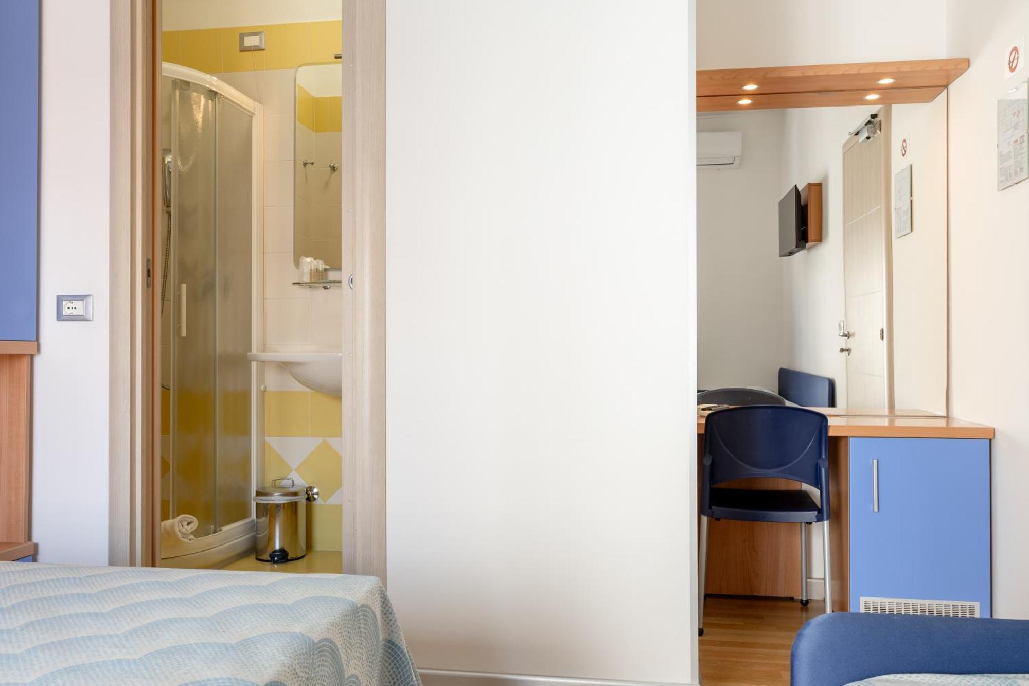 Hotel Riviera Каорле Экстерьер фото